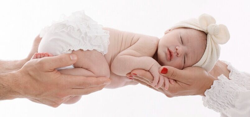 SARA MARTÍNEZ FOTOGRAFÍA - sesion-newborn-recien-nacidos-badalona.jpg